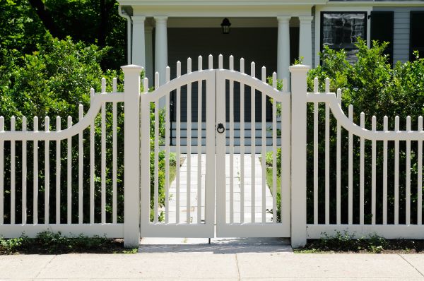 Fence Gate Adjustment in Lilburn