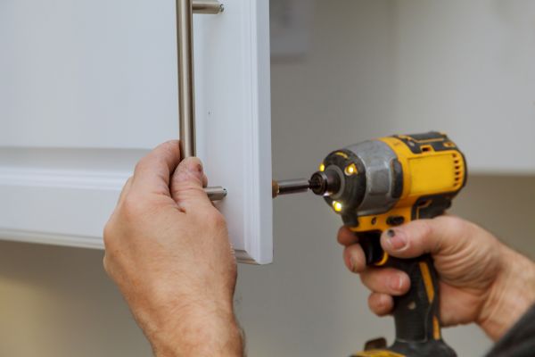 Cabinet Knob Installation in Lilburn