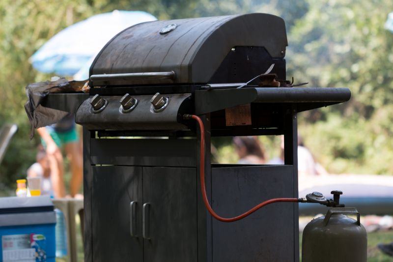 Charcoal Grill Assembly